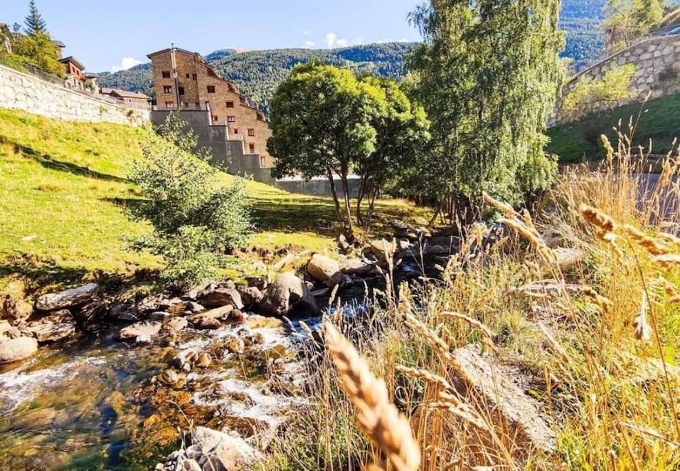 Unico Piso Colorido Y Divertido En Ransol - Increibles Vistas Al Rio Y Naturaleza - Ideal Familias L By Bonesvacances Andorra la Vella Bagian luar foto
